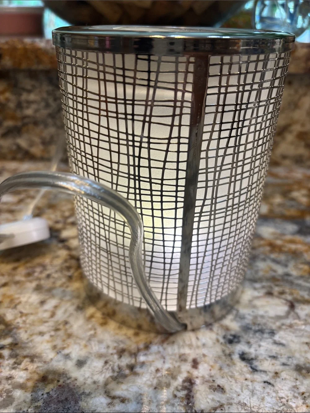 Yankee Candle Crosshatch Silver LED Scenterpiece Light and Electric Wax Warmer